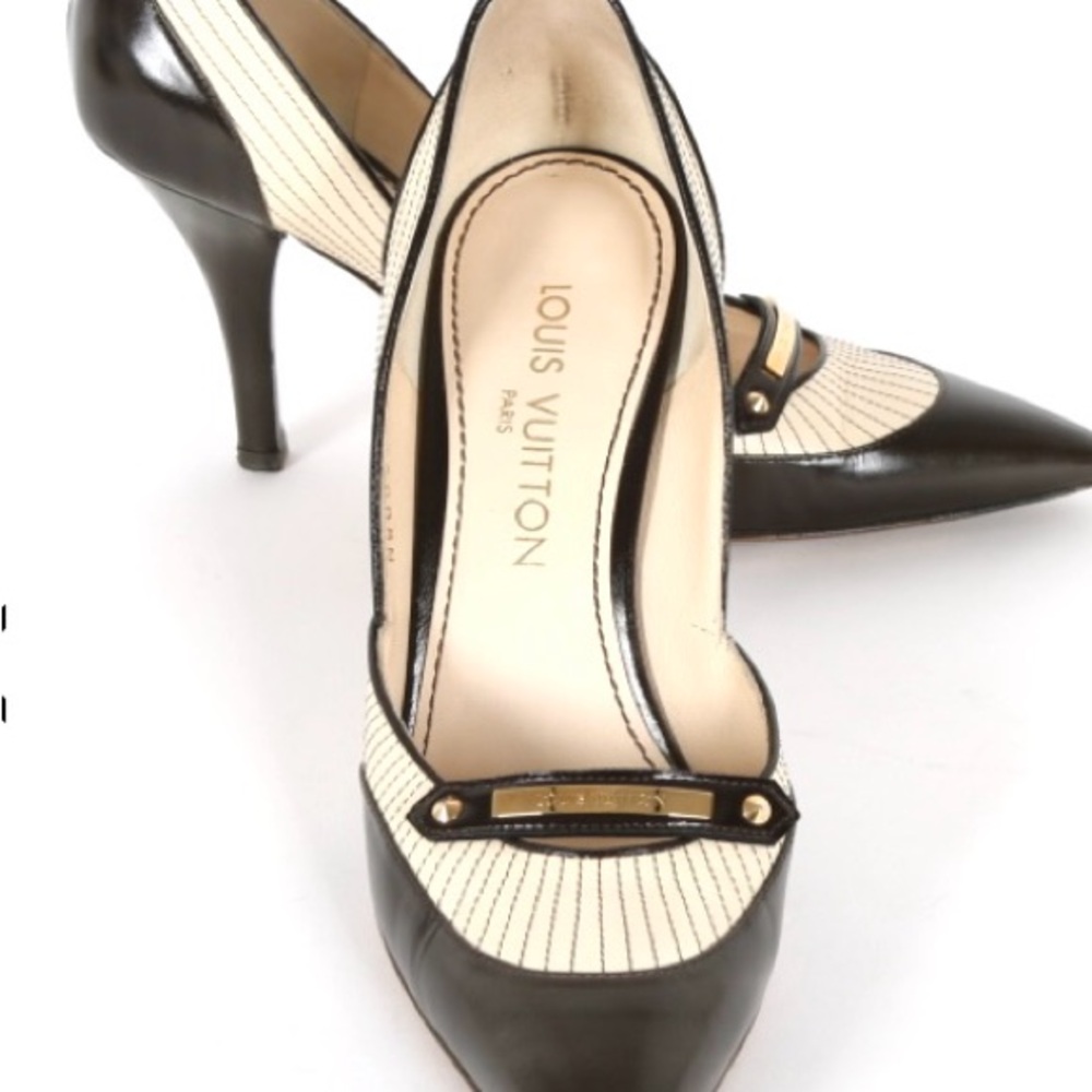 LOUIS VUITTON Quilted Cream-Choco Pointy Cap Toe Heels - Size: 40 EU - Picture 3 of 10